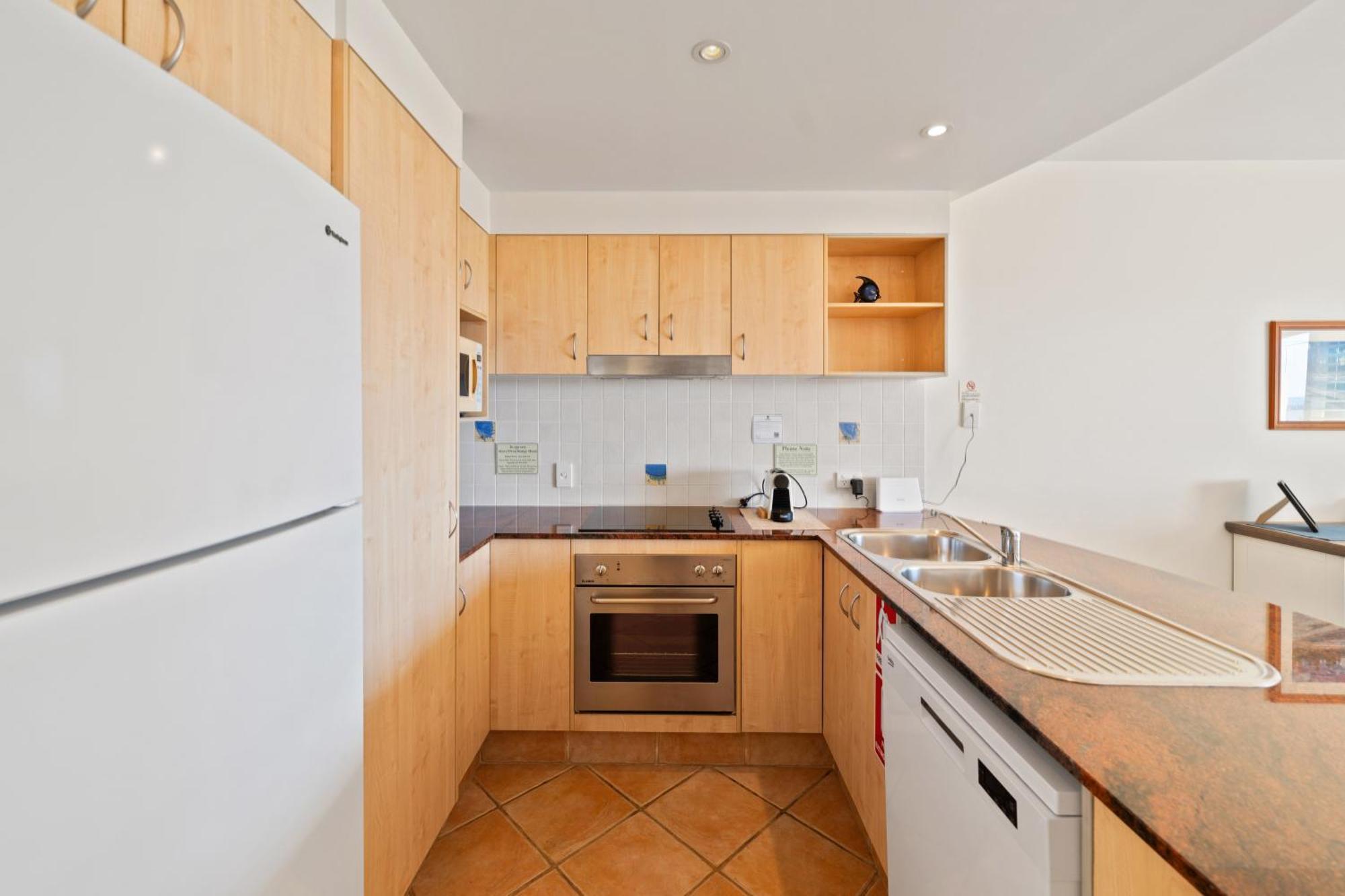 The Cove Yamba Aparthotel Exterior photo